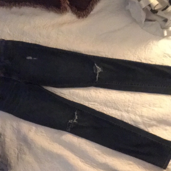 Old Navy Rockstar woman’s skinny jeans size 8 tall - Picture 2 of 3